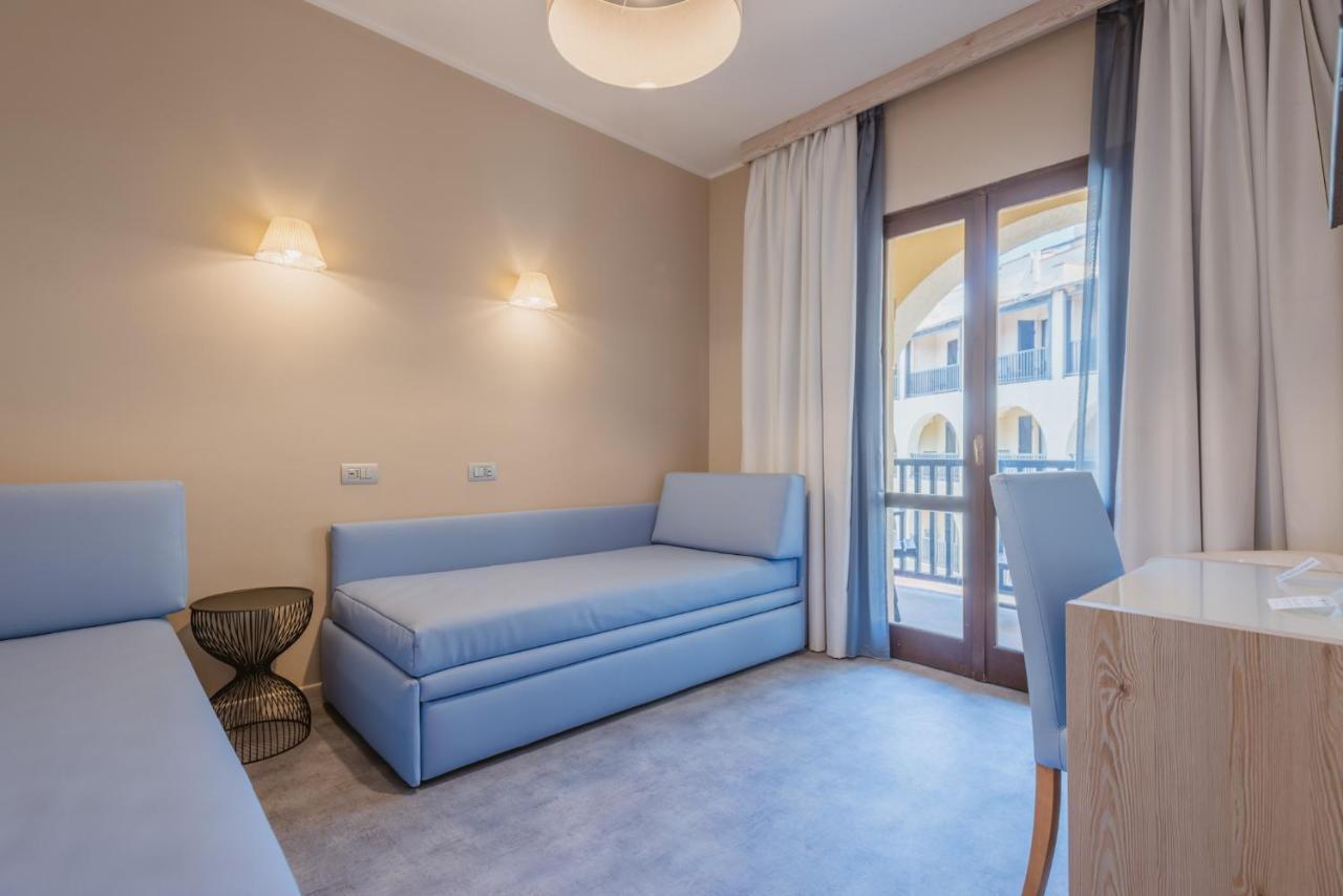 Hotel Calabona Алгеро Екстериор снимка