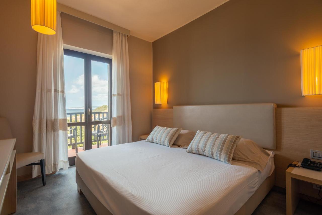 Hotel Calabona Алгеро Екстериор снимка