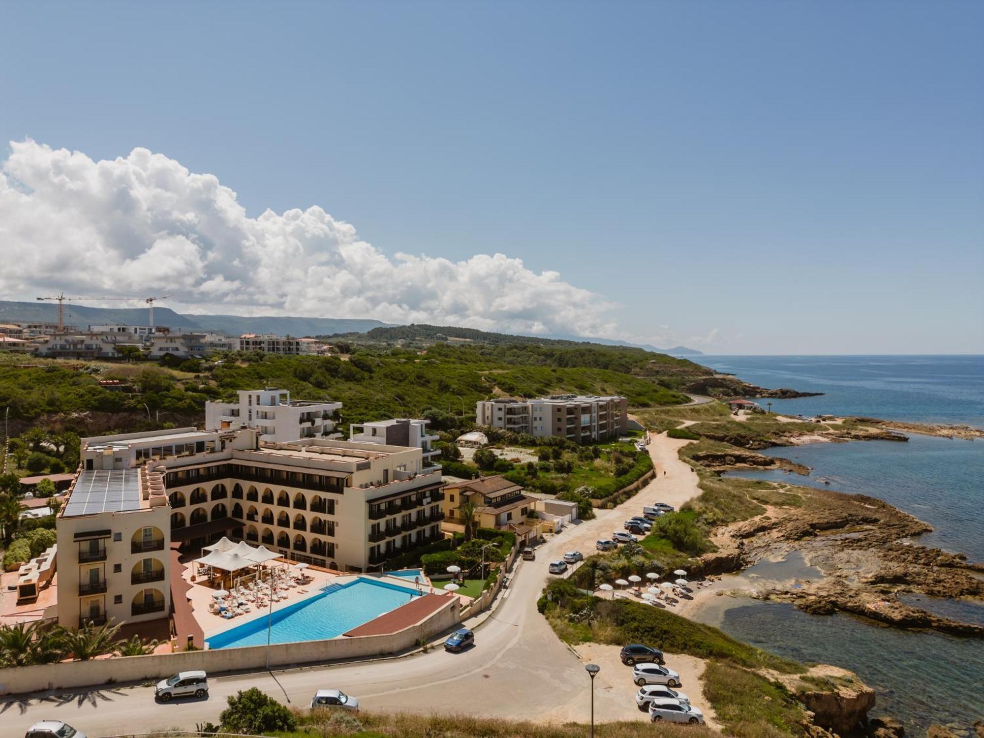 Hotel Calabona Алгеро Екстериор снимка