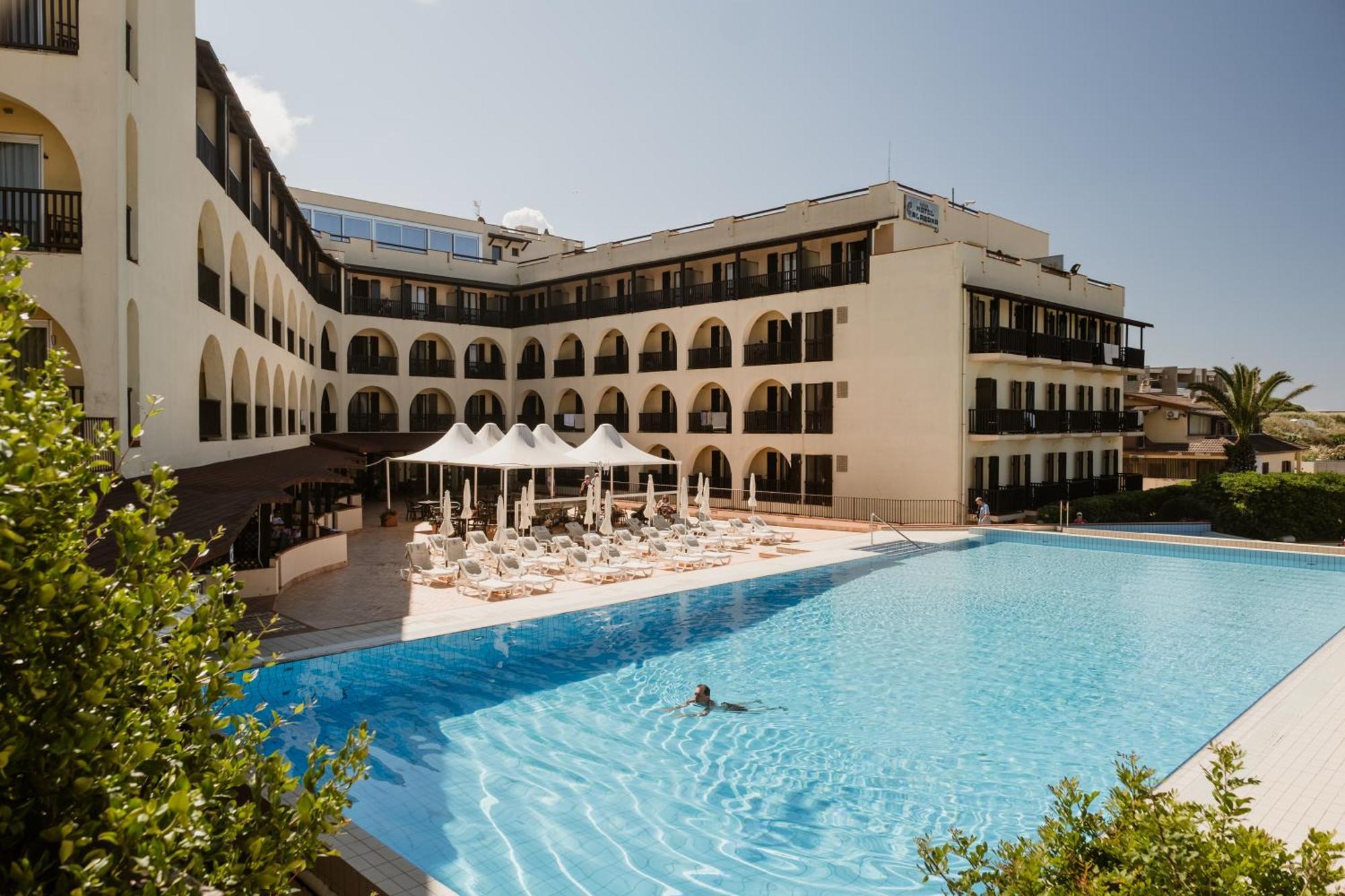Hotel Calabona Алгеро Екстериор снимка
