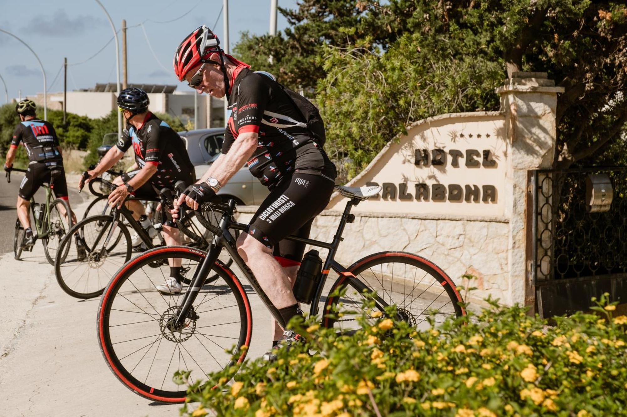 Hotel Calabona Алгеро Екстериор снимка