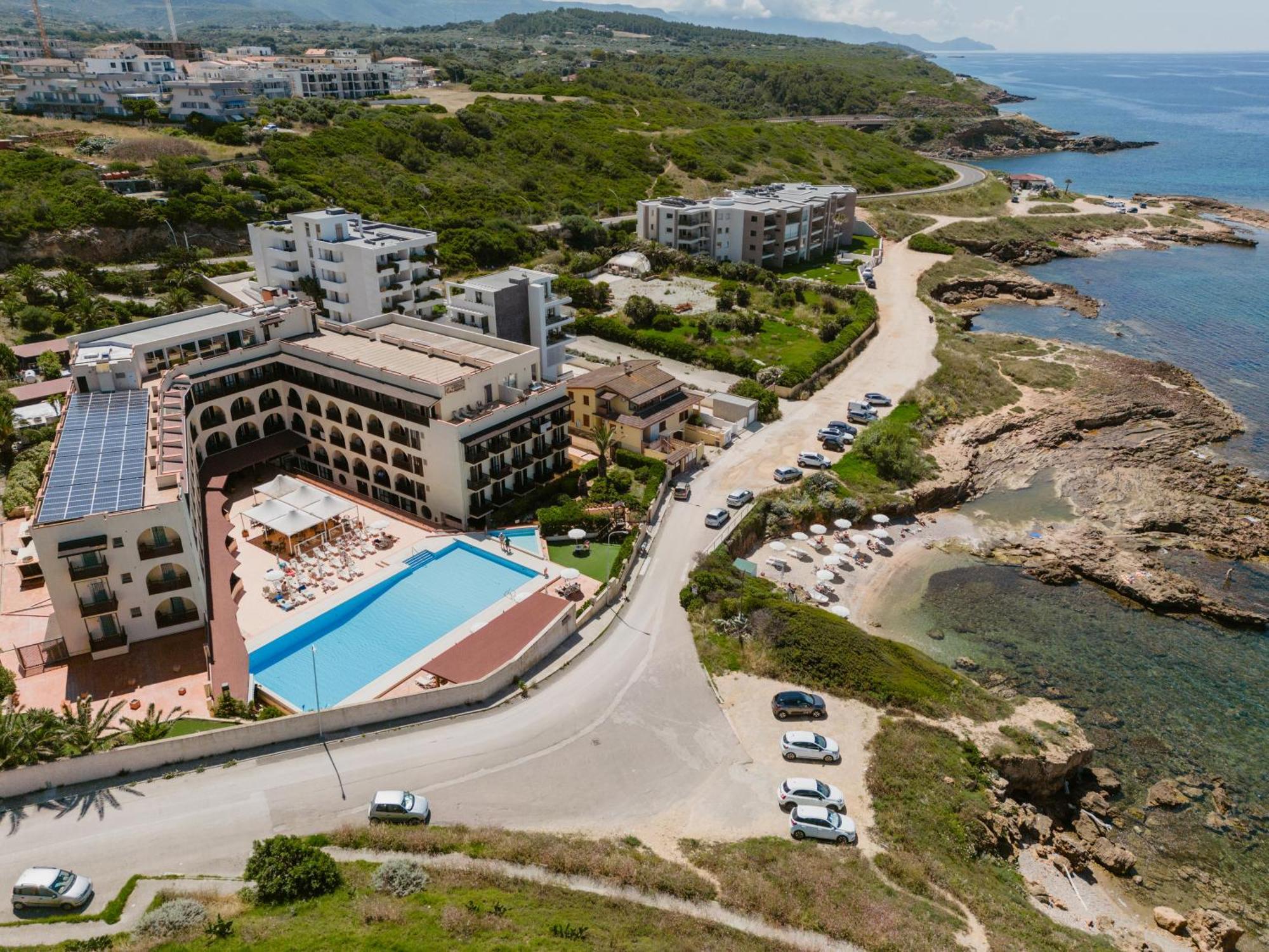 Hotel Calabona Алгеро Екстериор снимка